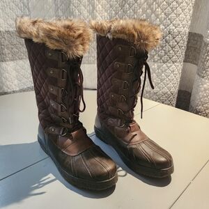 Cozy Fur-Lined Quilted Boots